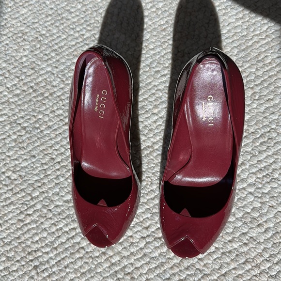 Authentic Gucci heels, Excellent condition, Very comfortable! - Picture 2 of 8